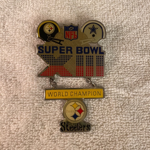 Vintage 1979 Super Bowl XIII Pin Steelers vs Cowboys NFL World Champion